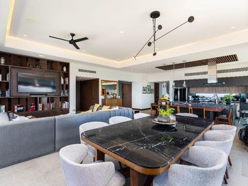 Penthouse 1201 T1 Zoho Skies