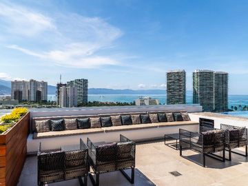 Penthouse 1201 T1 Zoho Skies