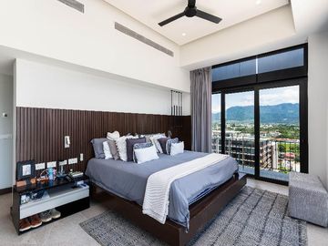 Penthouse 1201 T1 Zoho Skies