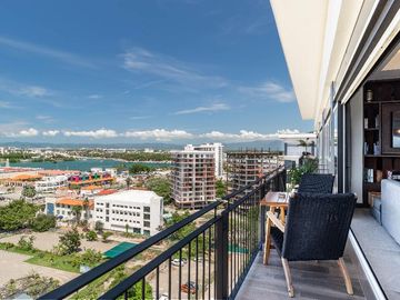 Penthouse 1201 T1 Zoho Skies