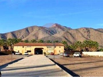 Oportunidad! 2 preciosas casas en Parcela.