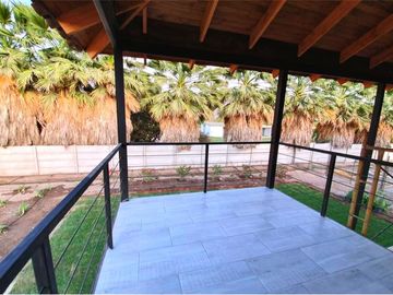 Oportunidad! 2 preciosas casas en Parcela.