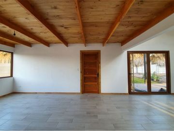Parcela, con 2 preciosas casas en el mejor sector!