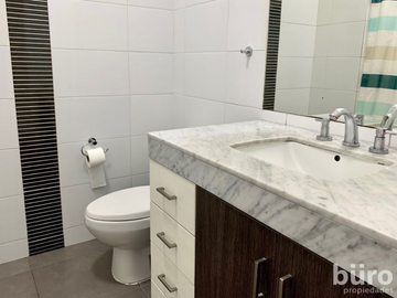 BONITO DEPARTAMENTO EN VENTA CON VISTA A PARQUE BLUME MIRAFLORES
