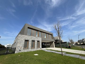 Casa en  Venta en Virazón Nordelta