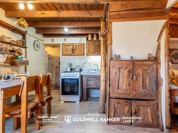 OPORTUNIDAD VENTA Casa 4 ambientes con Anexo Turistico en KM5