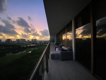 Departamento en Puerto Cancun en Venta