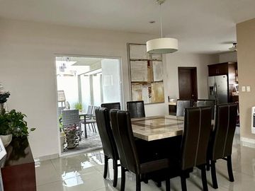 Residencia en Venta en Villa Bonta II