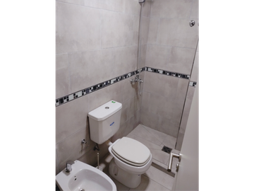 Triplex de un dorm. más escritorio Miralejos 17. Villa Carlos Paz