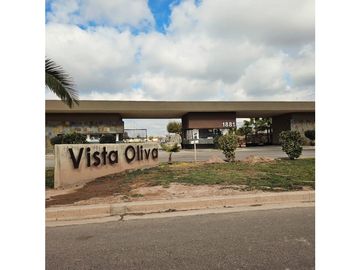 CASA  · VENTA · B. PRIVADO APTO CREDITO · 3 DORMITORIOS ·MAIPÚ