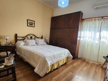 Casa en venta en Remedios de Escalada Oeste