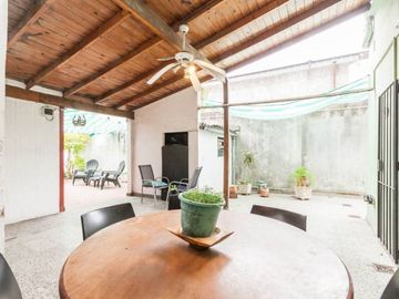 Casa en venta en Lanus Oeste