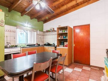 Casa en venta en Lanus Oeste