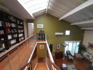 Venta-Excelente casa de 2 plantas  en Parque Chacabuco