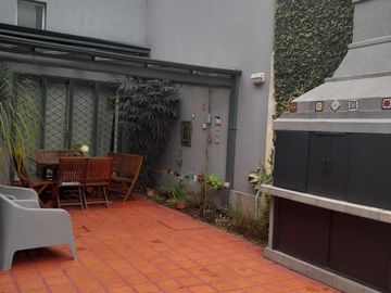 Venta-Excelente casa de 2 plantas  en Parque Chacabuco