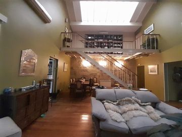 Venta-Excelente casa de 2 plantas  en Parque Chacabuco