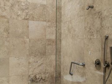 CASA EN VENTA EN RESIDENCIAL LAS QUINTAS LEÓN GTO