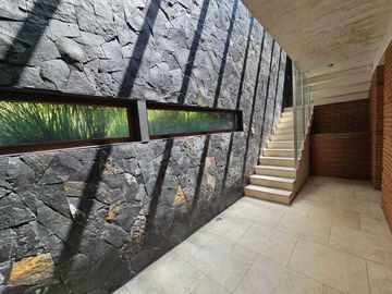 Casa Moderna con excelentes espacios