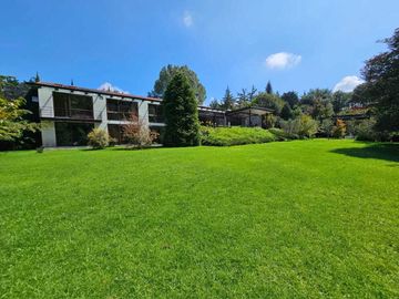 Casa Moderna con excelentes espacios