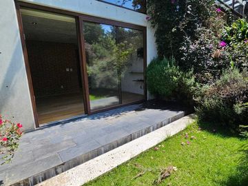 Casa Moderna con excelentes espacios