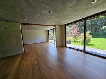 Casa Moderna con excelentes espacios