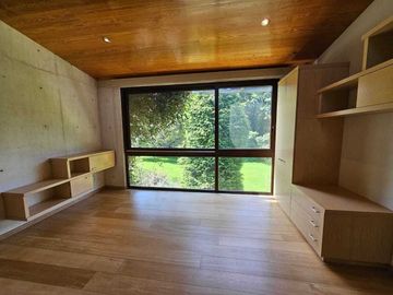 Casa Moderna con excelentes espacios