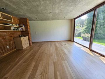 Casa Moderna con excelentes espacios