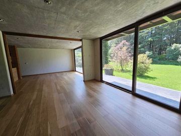 Casa Moderna con excelentes espacios