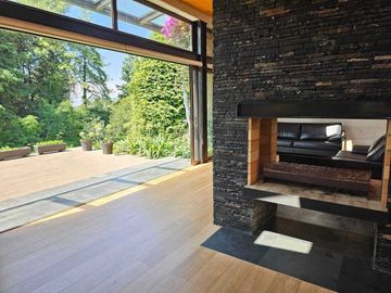 Casa Moderna con excelentes espacios