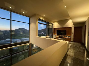 VENTA DE CASA EN TERRALTA RESIDENCIAL COUNTRY CLUB VALLE PONIENTE