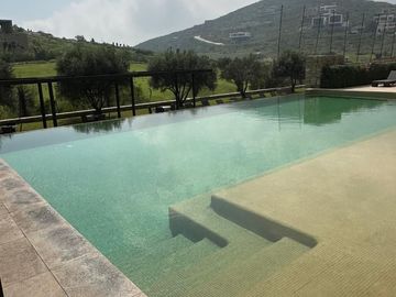 VENTA DE CASA EN TERRALTA RESIDENCIAL COUNTRY CLUB VALLE PONIENTE