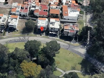 La Casa de Tus Sueños Te Espera en El Manantial