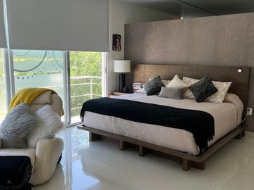 La Casa de Tus Sueños Te Espera en El Manantial