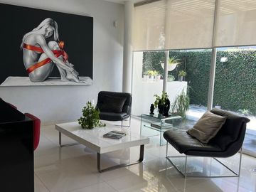 La Casa de Tus Sueños Te Espera en El Manantial