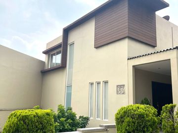 CASA EN VENTA EN LA HERRADURA
