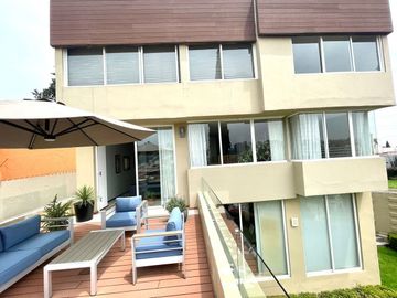 CASA EN VENTA EN LA HERRADURA