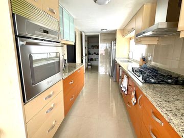 CASA EN VENTA EN LA HERRADURA