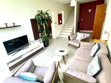 CASA EN VENTA EN LA HERRADURA
