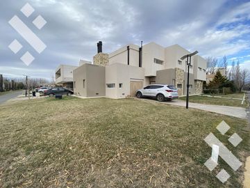 Casa en  Barrio privado Sauces del Limay