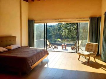 CASA EN RENTA FONTANA ALTA, VALLE DE BRAVO.