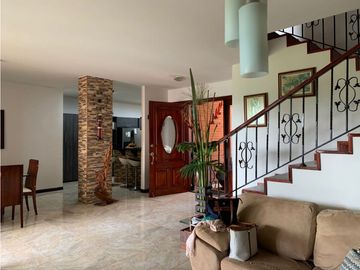 Venta de Casa en Condominio Ciudad Jardín Sur de Cali