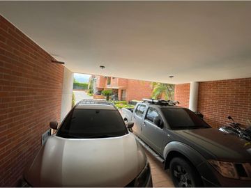 Venta de Casa en Condominio Ciudad Jardín Sur de Cali