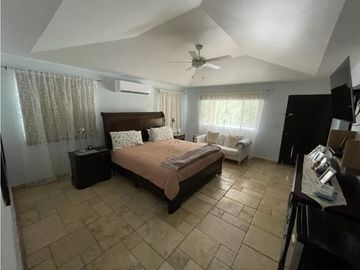 SE VENDE Hermosa casa en Cardenas Panama $750.00.00