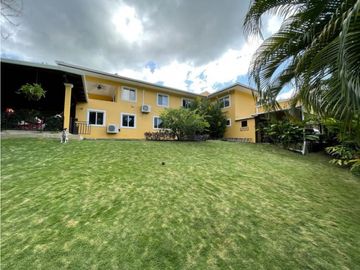SE VENDE Hermosa casa en Cardenas Panama $750.00.00