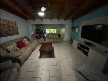 SE VENDE Hermosa casa en Cardenas Panama $750.00.00