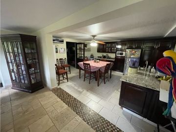 SE VENDE Hermosa casa en Cardenas Panama $750.00.00