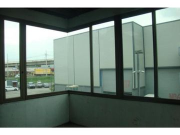 Se Vende Ofi-bodega en Mañanitas 300 Mts $430.000.oo