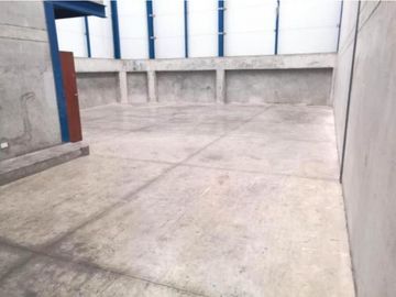Se Vende Ofi-bodega en Mañanitas 300 Mts $430.000.oo