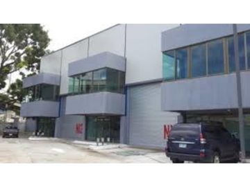 Se Vende Ofi-bodega en Mañanitas 300 Mts $430.000.oo