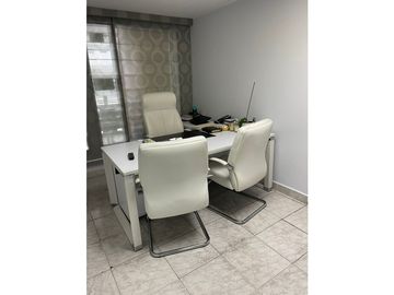 Se Vende bonito Local comercial Marbella 81.4 Mts $260.000.oo
